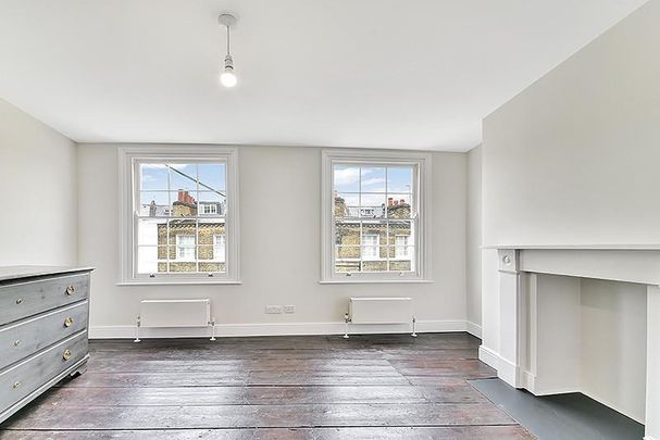 4 bedroom flat to rent - Photo 1