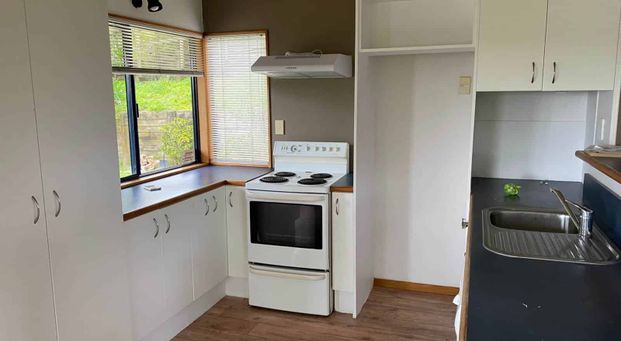 Welcome Bay Family Home - Photo 1