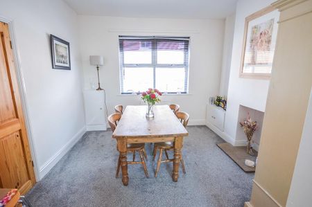 2 bedroom terraced house to rent - Photo 5