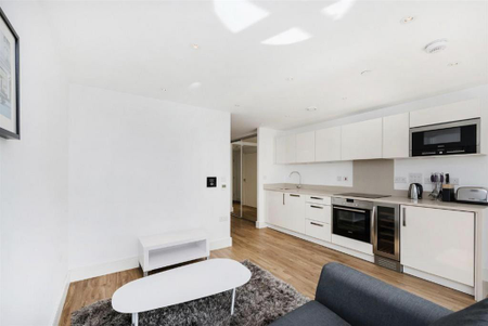 Studio to rent - Photo 3