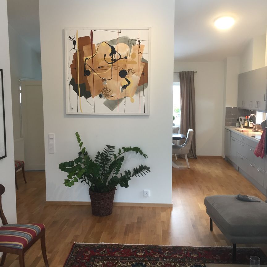 Klåva gårdsväg, Hovås - Photo 1