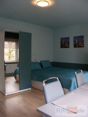 FLATmix.de / Nähe Rathaus, kleines, schickes Appartment im Altbau - Photo 1