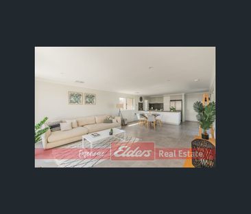 Trendy Coastal Living in Beachside Waikiki - Photo 1