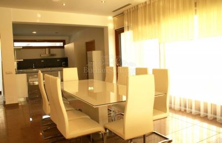 Contemporary Four Bedroom Villa with Pool - British School of Bucharest - Fotografie 3