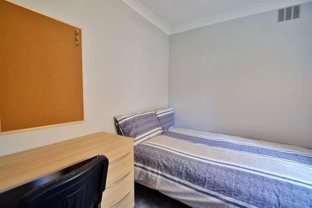 Stanmore, SO22 - Photo 4