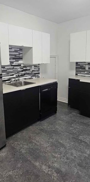 4 1/2 lumieux avec cour privée à Lasalle - Photo 1