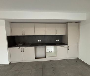 Location Appartement 3 pièces 66m² - Photo 4