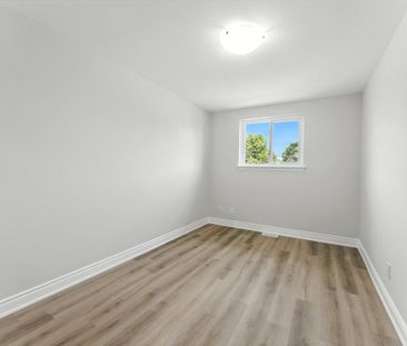 For Lease - 325 Banff Avenue, Oshawa, Ontario - Photo 1