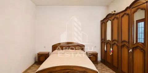 Apartament cu 3 camere 100mp Semidecomandat in zona Ultracentrala - Photo 2