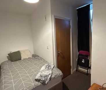 10 bedroom house share to rent - Photo 5