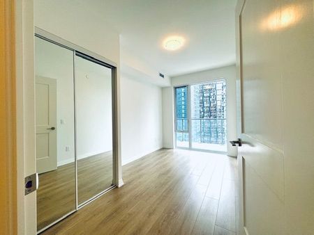 For Lease - 8 Widmer Street Unit# 3512, Toronto, Ontario - Photo 2