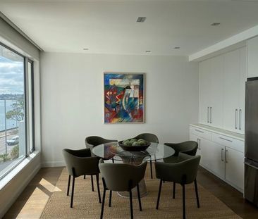 BEACHFRONT PENTHOUSE APARTMENT - FULLY FURNISHED - Photo 4