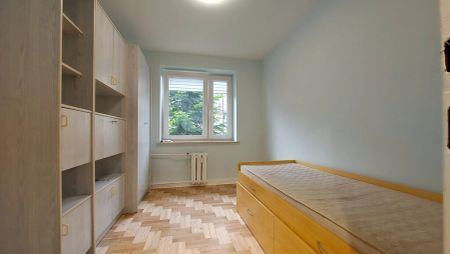 Duże mieszkanie z trzema osobnymi sypialniami - Zdjęcie 5