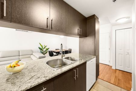 11131 Rue Meighen, #209 - Photo 3