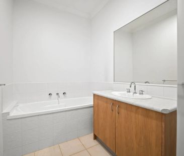 SPACIOUS 3-BEDROOM HOME IN THE HEART OF WERRIBEE - Photo 1