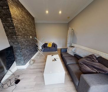 4 High Cliffe, Leeds, LS4 2PE - Photo 1