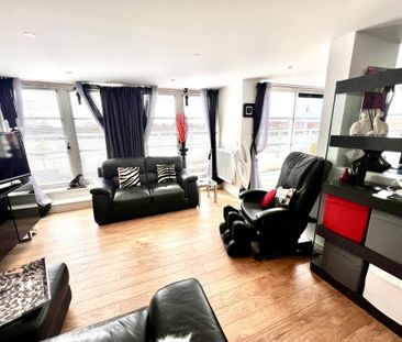 3 bedroom apartment to rent - Photo 2