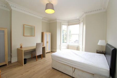 5 bedroom terraced house to rent - Photo 5