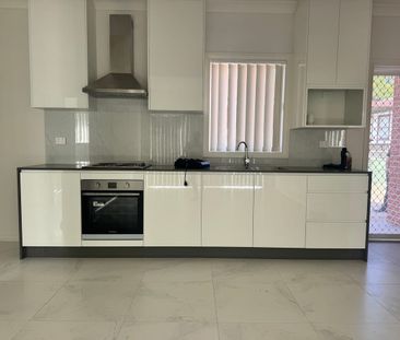 BRAND NEW 3 BEDROOM GRANNY FLAT - Photo 2