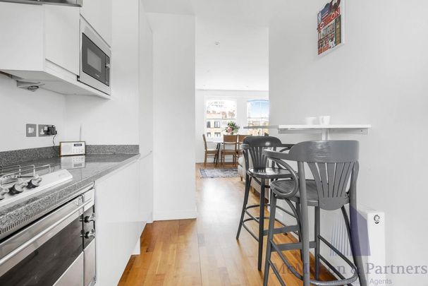 3 bedroom flat to rent - Photo 1