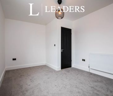 2 bedroom house to rent Lakin Road, Warwick, CV34 - Photo 3