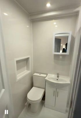 Studio Flat, Pinner Road, HA1 - Photo 1
