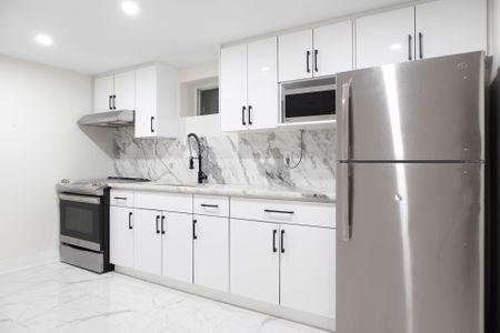 For Lease - 36 Electro Road, Toronto, Ontario - Photo 5