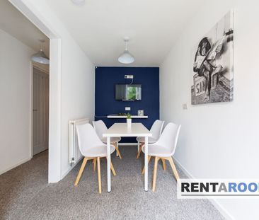 Room 2 – Coventry - Photo 1
