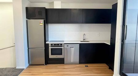 City Townhouse with no details spared! - Photo 4