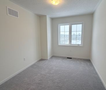 For Lease - 44 Seahorse Common, Cambridge, Ontario - Photo 4
