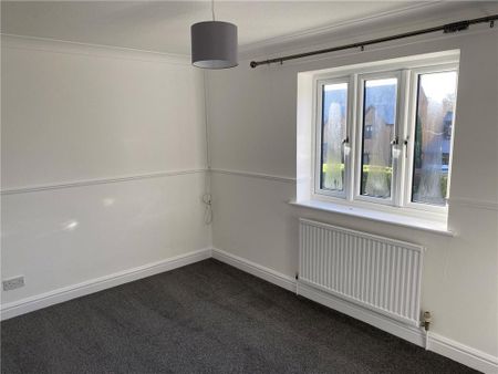 4 bedroom detached house to rent - Photo 4