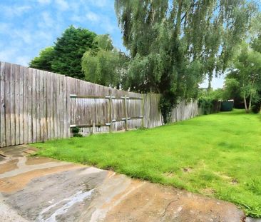 3 bedroom terraced house to rent - Photo 4