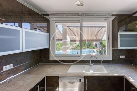 Luxury villa for rent with sea view in Santa Ponsa - Photo 4