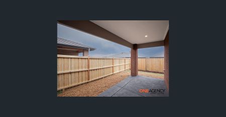 Spacious 4 Bedroom Family Home in Smythes Creek - Photo 3