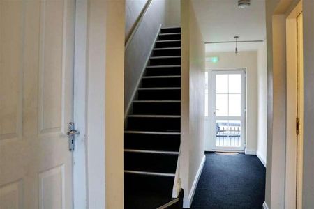 Greadier Street, Lane Head, Willenhall, WV12 - Photo 2