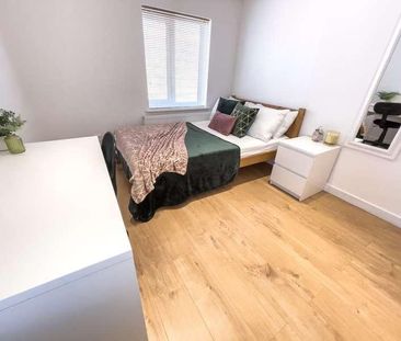 Molyneux Road, L6 - Photo 1