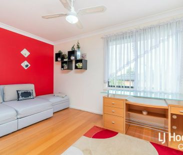 Large Family Home - Photo 2