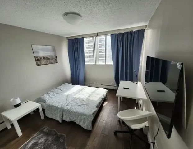 All-inclusive Room in the Downtown Area | 924 7 Avenue Southwest, Calgary - Photo 1