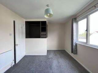 Kirby Close, AXMINSTER - Photo 1