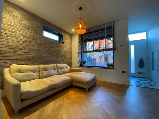 4 bedroom townhouse to rent - Photo 1