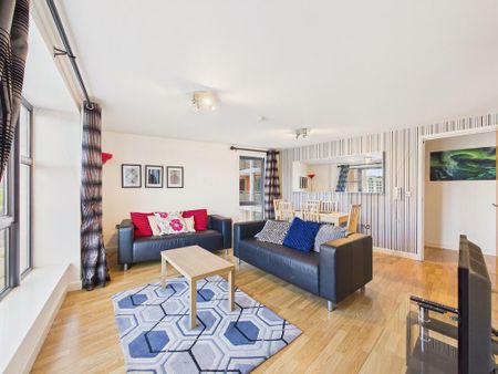 2 bedroom flat to rent - Photo 3