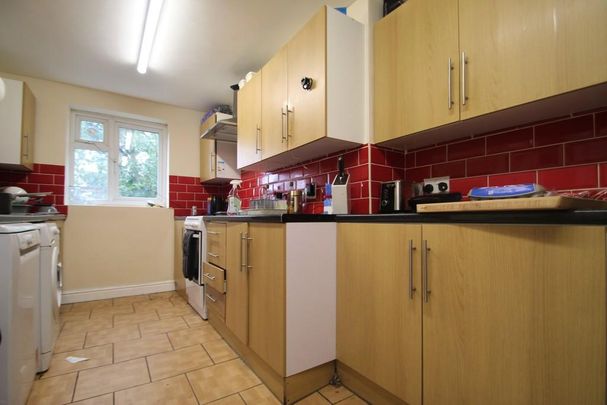 5 bedroom terraced house to rent - Photo 1