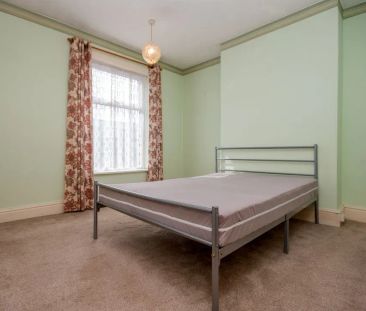 3 bedroom unspecified - Photo 2