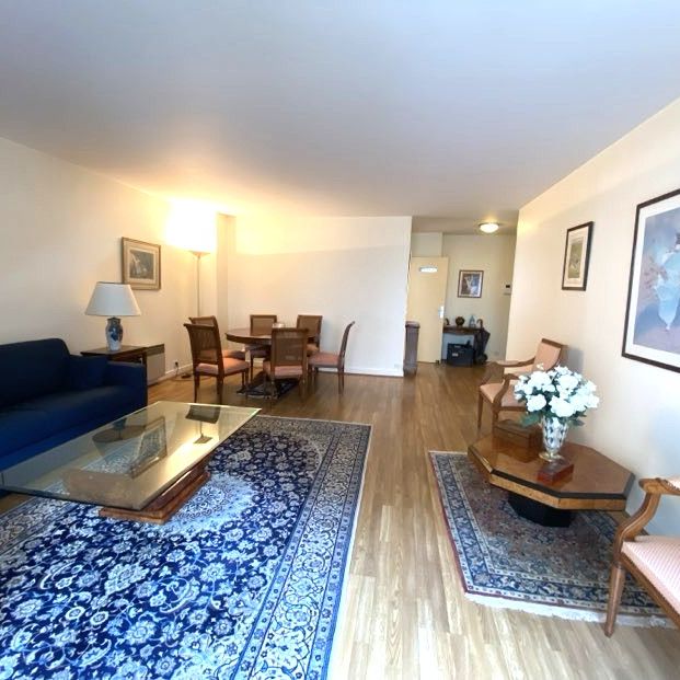 Apartment - Photo 1