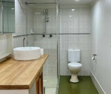 2 BEDROOM COTTAGE IN MORUYA - Photo 3