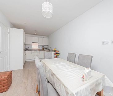 3 bedroom house to rent - Photo 2