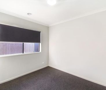 SUPERB HOME IN GREAT LOCATION - Photo 6