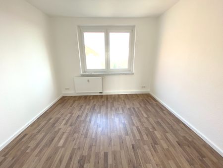 CHARMANTE Große 3-RAUMWOHNUNG mit gutem Grundriss plus Gutschrift - Foto 4