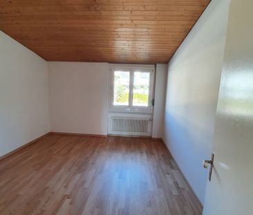 Helle Dachwohnung mit Cheminée sucht Sie! - Photo 4