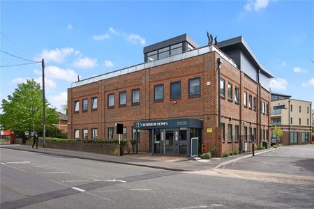 A one bedroom apartment of 535 sq ft, finished to a high specification and set on the ground floor. Available October 2025. - Photo 2